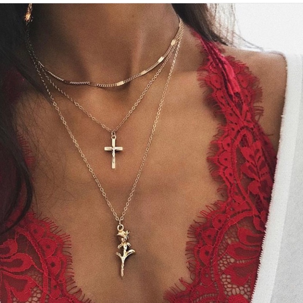 Layered necklace